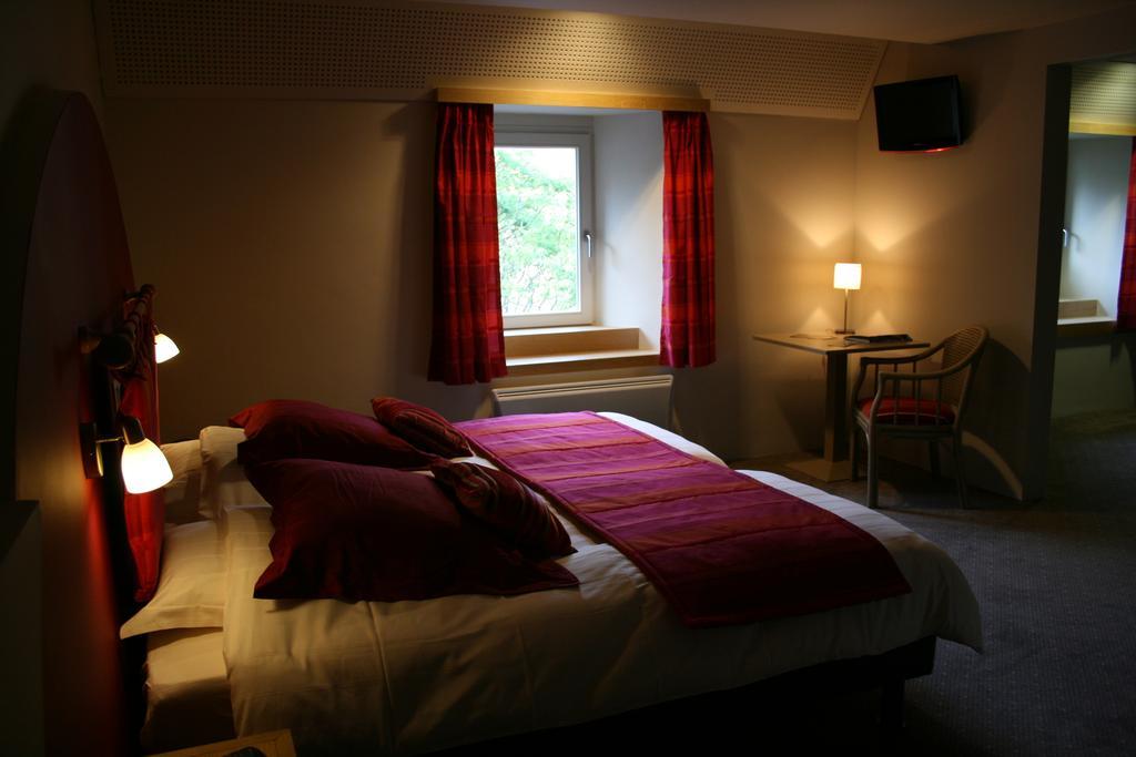 Golf & Hotel De Falnuee Mazy Room photo