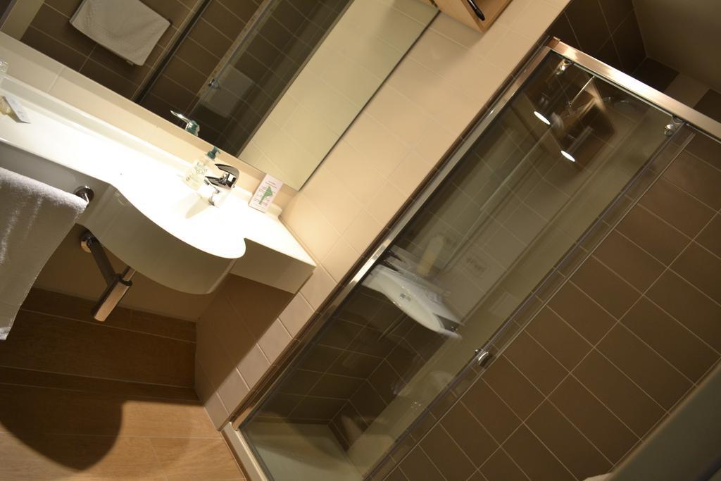 Golf & Hotel De Falnuee Mazy Room photo